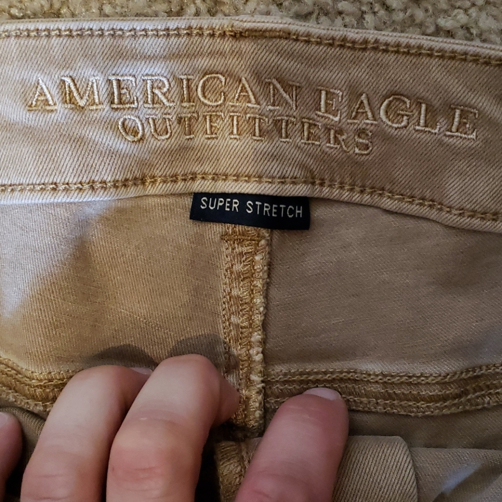 American Eagle Outfitters Twill khaki shorts